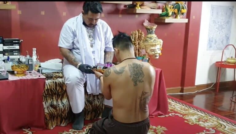 Tatuagens do Muay Thai – Sak Yant